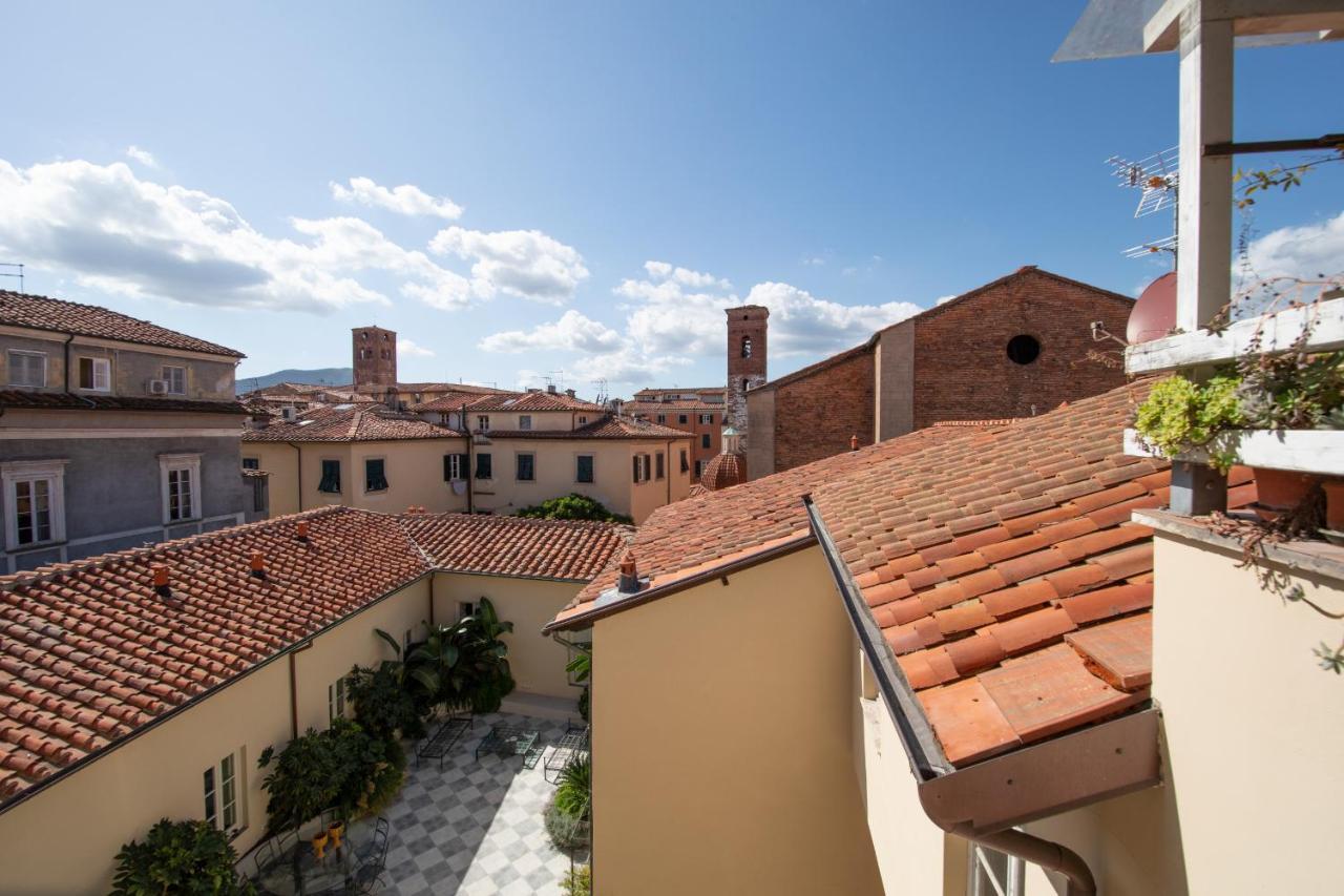 Residenza Al Pavone Luxury With Terrace Apartment Лука Екстериор снимка